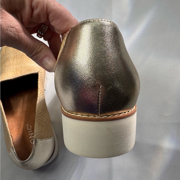 Vionic Raffia Platform Loafers Wide Width 10 - Picture 9 of 10